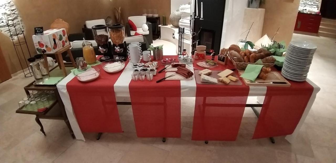 Atelier 67 Bed & Breakfast Obersaxen Екстериор снимка