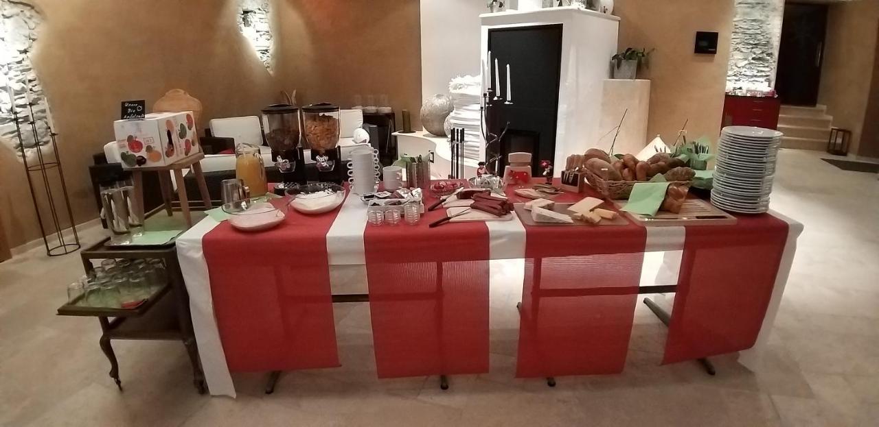 Atelier 67 Bed & Breakfast Obersaxen Екстериор снимка